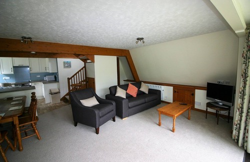 St Wenn Cabin | Timber A frame detached lodge with 3 bedrooms in quiet country park