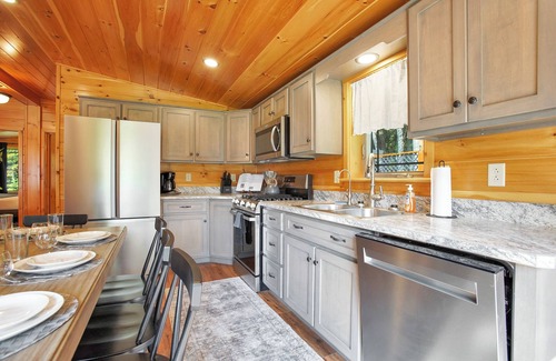 Renovo Cabin | Timberline Overlook Cabin w/Sauna, Fire Pit, Game Room, EV Charger & ATV Access