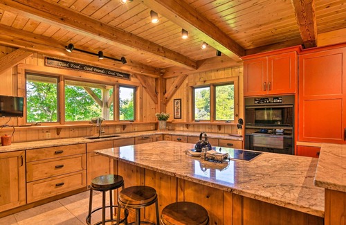 Adel House | Timberpine Lodge - Escape to the Country