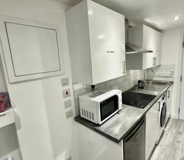 Waddon Apartment | Timex Studio
