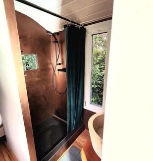 Oberdiessbach Apartment | Tiny Bungalow in Oberdiessbach