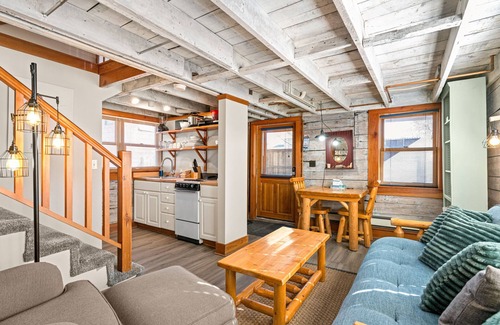 St. Louis County Cottage | Tiny Driftwood Cottage Near Beach Access