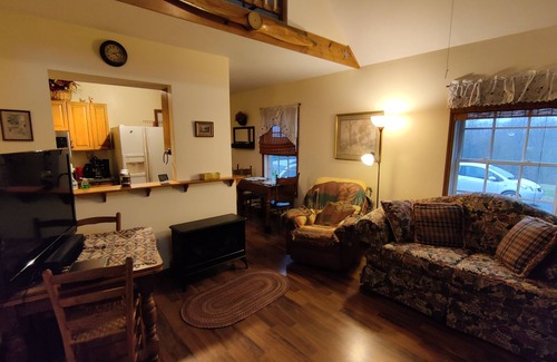 Port Royal Other | Tiny Farm House in Amish Country