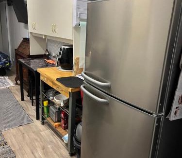 Central Coast Apartment | TINY HOME - Benny’s Bar