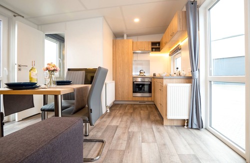 Wildenranna House | Tiny Home 'Ferdl' with Mountain View, Private Garden and Wi-Fi