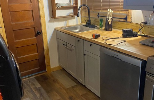 Ashland Cottage | Tiny House on Walnut Grove