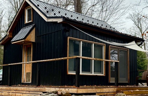 Clymer House | Tiny House with a Twist - 8 min to Peek n' Peak Ski Resort - Dog Friendly!