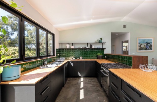 Bermagui House | Tiny Lemon Farm, just 5 minutes from Bermagui!