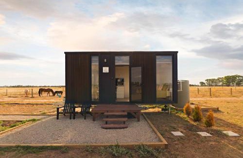 Carag Carag House | Tiny Rescue Retreat by Tiny Away