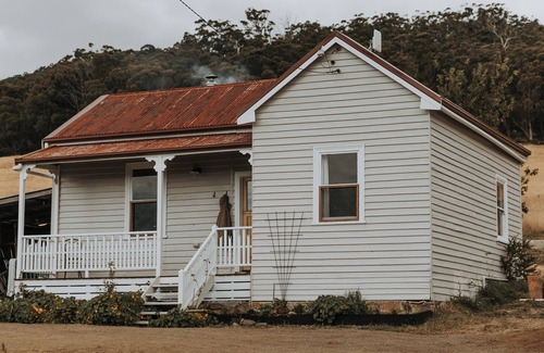 Glen Huon House | Tiny's @ Valleyfield farm