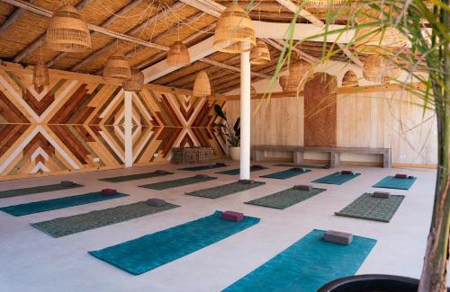 Colinas Verdes Villa | Tiny Whale Lodge, a unique space for groups