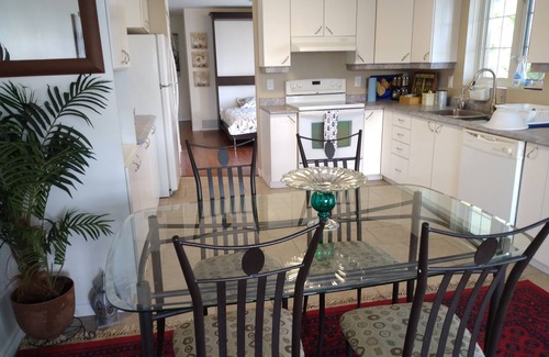 Hull House | tnAttractive house perfectly located at crossing river, 10 min to Ottawa!