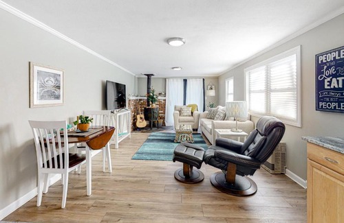Ogunquit - Wells House | To Beach Its Own