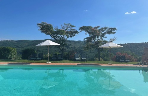 Acqua Loreto Villa | Todi - villa with swimming pool and tennis court