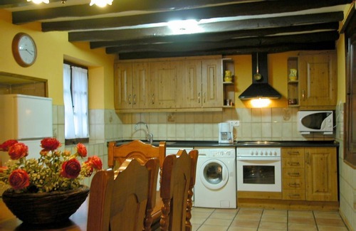 Valcarlos Cottage | Toki-Ona and Navarlaz houses for 35 people