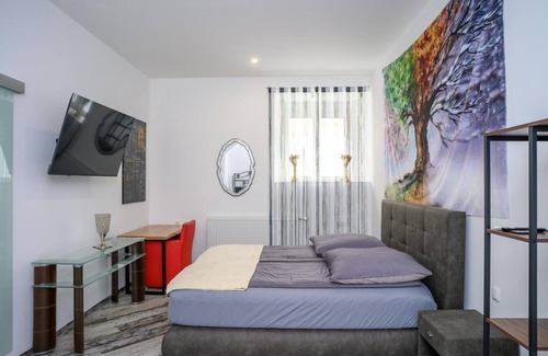 Enns Bed & Breakfast | TOP 1 Doppelzimmer - Plaza Cafe & Bar
