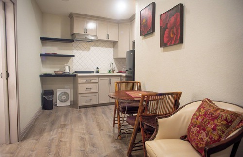 Albion Apartment | Top Bay Hilltop Stay – 5 Apartments Near Beach & Attractions