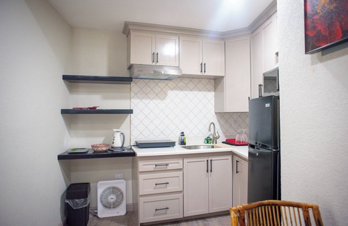 Albion Apartment | Top Bay Hilltop Stay – 5 Apartments Near Beach & Attractions