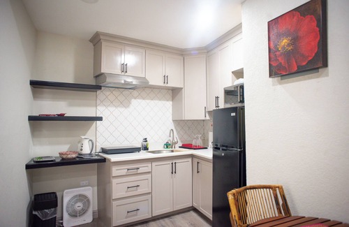 Albion Apartment | Top Bay Hilltop Stay – 5 Apartments Near Beach & Attractions