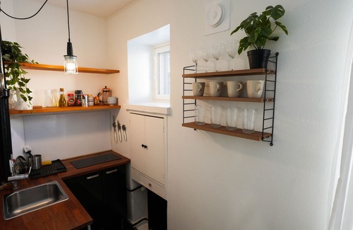 Kallio Apartment | Top Floor Apartment for Urban Explorers & Remote Working +Amenities & Frame TV