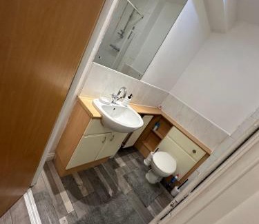 Restalrig Apartment | Top Floor Apartment
