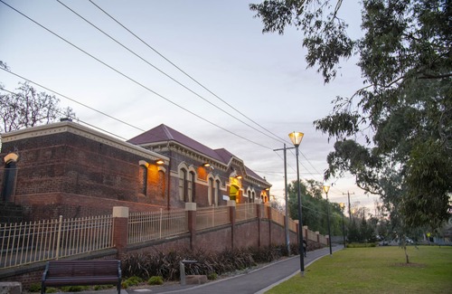 Kensington Apartment | Top floor designer apartment, Kensington inner Melbourne