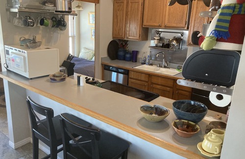 North Park City Condo | Top Floor-walk to ski resort or Old-Town. Spring summer 2025 still avail.