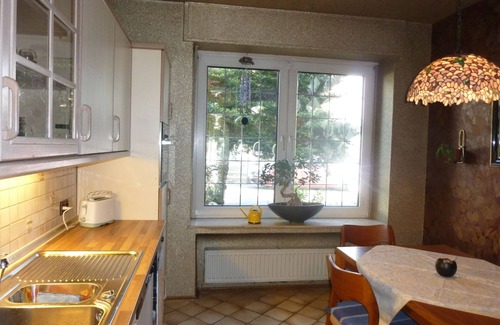 Stadtbezirk 3 Apartment | Top location, high quality, sunny maisonette. , Garden, free wifi