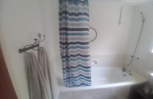 Fish Hoek Apartment | Top spot for adventurous couple