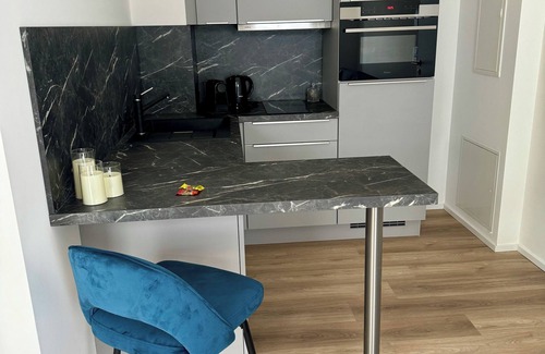 Rheindahlen-Land Apartment | *TOP* Upscale studio apartment with kitchen