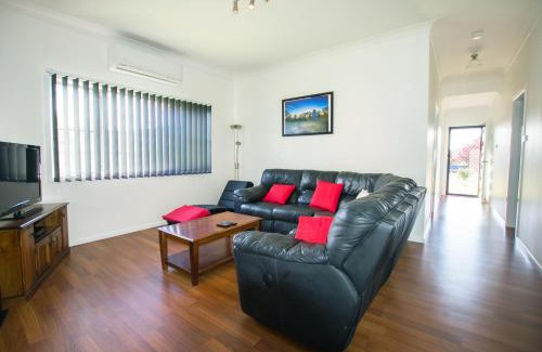 Glen Innes House | Topaz Cottage