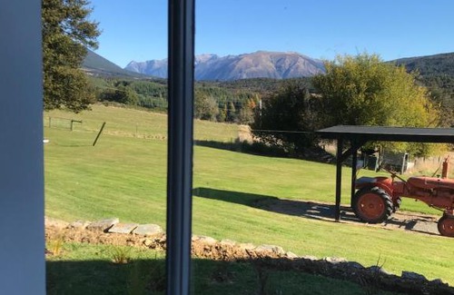 St. Arnaud Bed & Breakfast | Tophouse Historical Inn Bed and breakfast