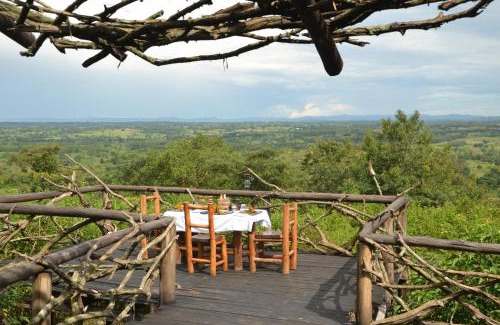 Kinkiizi Hotel | Topi Lodge
