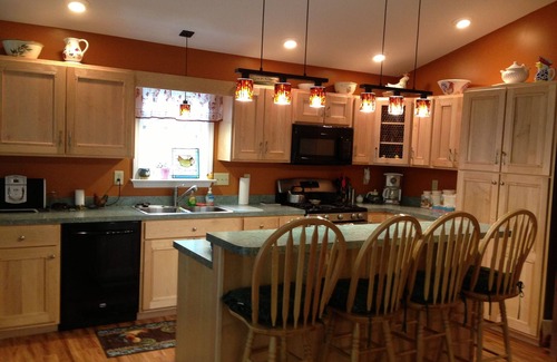 Catawissa Cottage | ‘Topl’ In’ Creek-Side Cottage