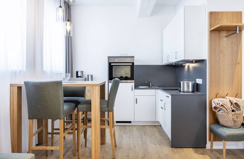 Wismar Apartment | Topmodernes Eck-apartment mit Hafenblick und Fußbodenheizung im Hafen von Wismar
