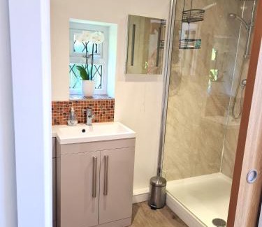 Hopton Castle Apartment | Topsy-Turvy, Gardeners Cottage, Clungunford, Ludlow, Shropshire SY70PN