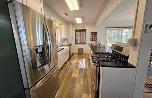 Clam River House | Torch Lake Tranquility