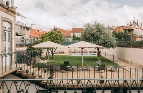 Guimaraes House | Torel Royal Court