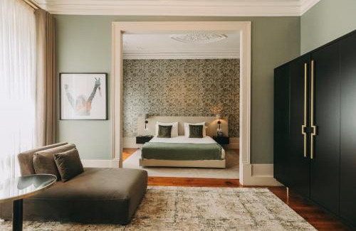Guimaraes House | Torel Royal Court