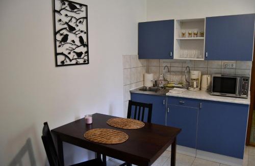 Balatonboglar Apartment | Tornác Bogláron Apartman