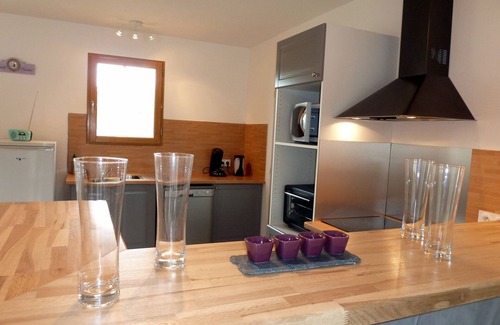Brouzet-les-Ales House | Totally independent 3-star family home with swimming pool in a park.