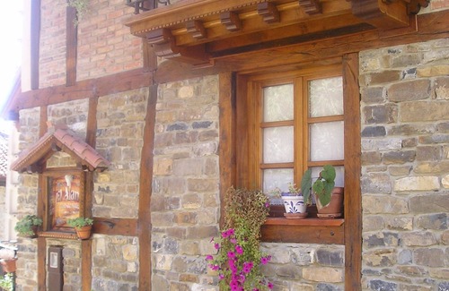 Potes Ski Chalet | TOURIST CHALET " EL ALAMO " PICOS DE EURPA.