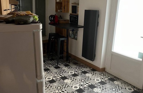 Saint-Jean-sur-Mayenne House | Town house