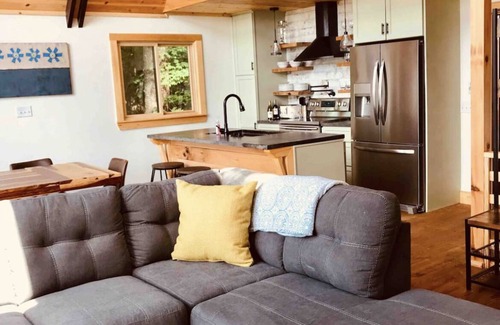 Asheville Cabin | Town Mountain Views - 3 Miles from Downtown Asheville