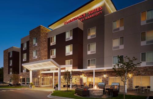 Janesville Hotel | TownePlace Suites by Marriott Janesville