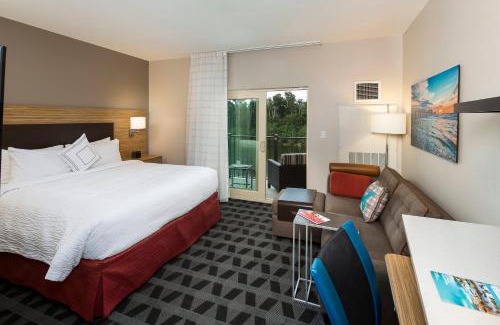 Estero Hotel | TownePlace Suites by Marriott Fort Myers Estero