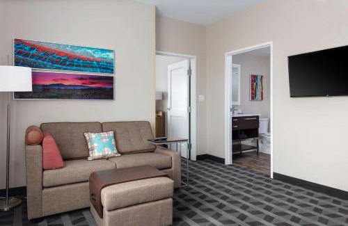 Northeast El Paso Hotel | TownePlace Suites El Paso North