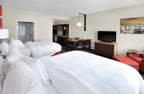 Mercer Hotel | TownePlace Suites Grove City Mercer/Outlets