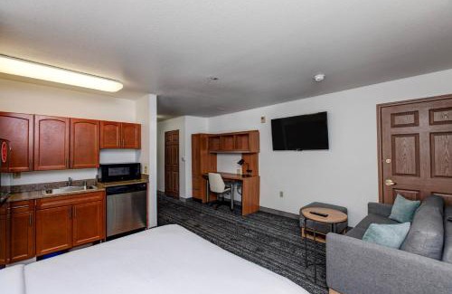 Northwest Colorado Springs Hotel | TownePlace Suites Colorado Springs