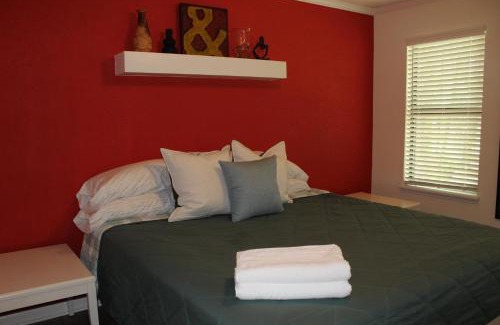 Jonesboro House | Townhome - El Fuerte